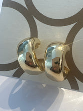 Load image into Gallery viewer, “Alice” Gold Earrings